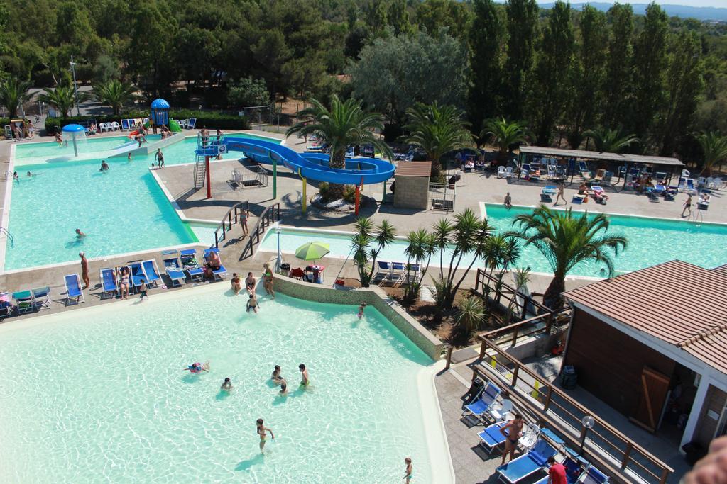 Camping Village Baia Del Marinaio Vada Exterior photo